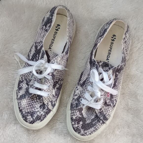 Superga Low Top Sneakers, Faux Snakeskin Print, Unisex Size 38 US W 7.5, USA M 6 - Picture 1 of 8